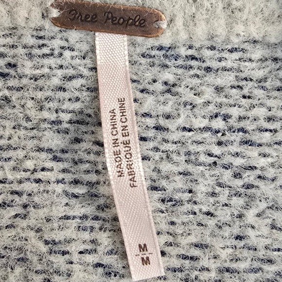 Free People Womens M‎ San Vincente Pullover Silver Sapphire Knit Cropped Sweater - Picture 3 of 9